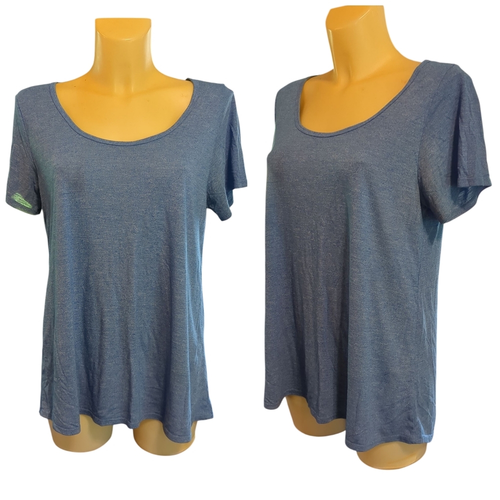 🌹3/15🌹LULAROE Solid Blue Classic Tee Shirt